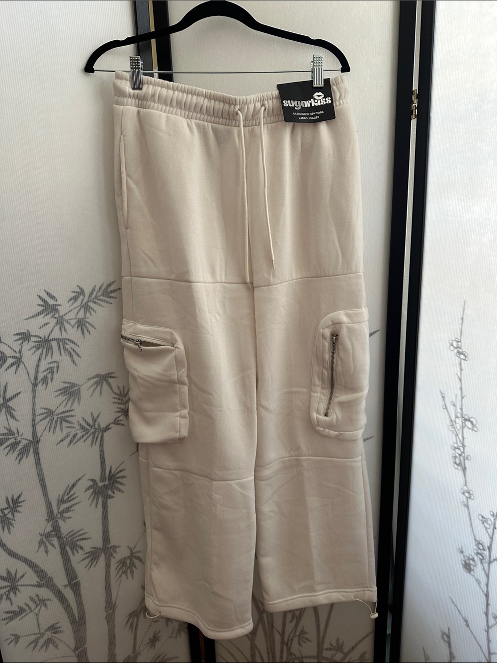 NWT sugarkiss Knit Cargo Joggers with Zipper Pockets, off-white